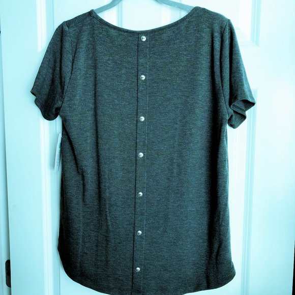 "SOLD" - Daisee Button Back Detail Knit Top - M - Picture 3 of 5